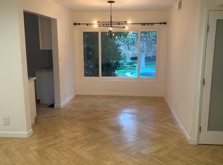 221 N Swall Dr #1, Beverly Hills, CA 90211