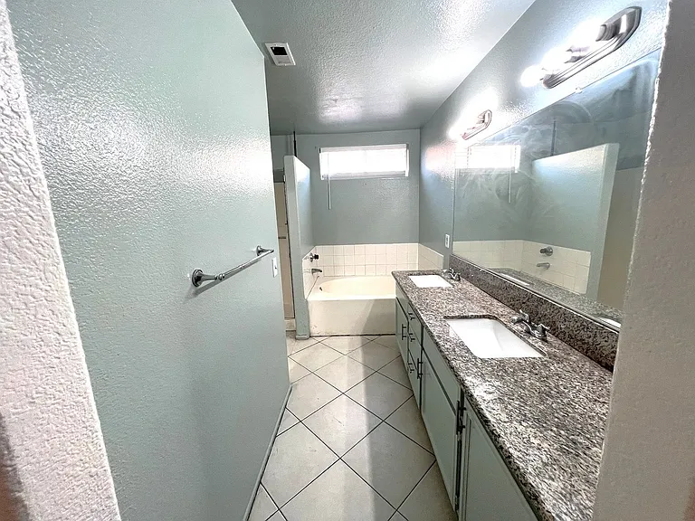 16547 War Cloud Dr — Photo 22