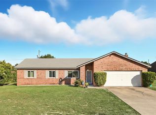 549 McNeal Dr, Deltona, FL 32725