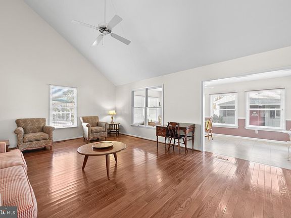 5th image of 37711 E Pond Cir