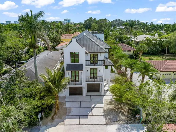 128 Fillmore Dr, Sarasota, FL 34236