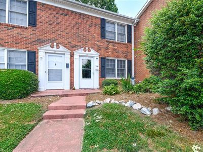 311 Salisbury St APT 18, Kernersville, NC, 27284