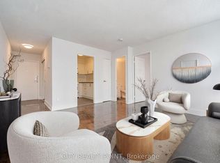 33 Isabella St #2412, Toronto, ON M4Y 2P7