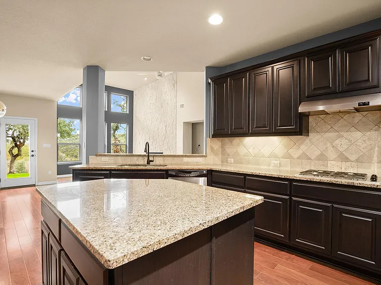 11704 Palisades Pkwy — Photo 16
