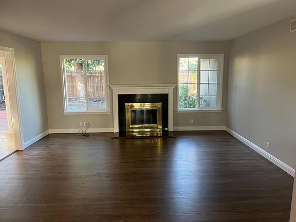 5th image of 4745 Vanderbilt Dr