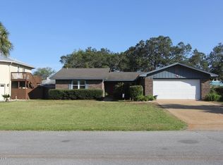 301 Beacon Rd, Port Saint Joe, FL 32456