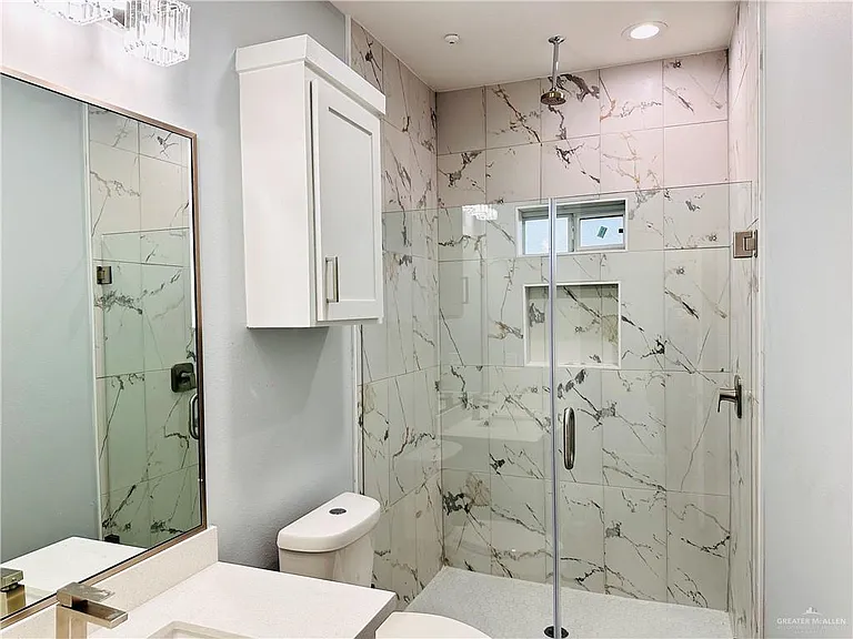 2304 E Viviana St #1 — Photo 7