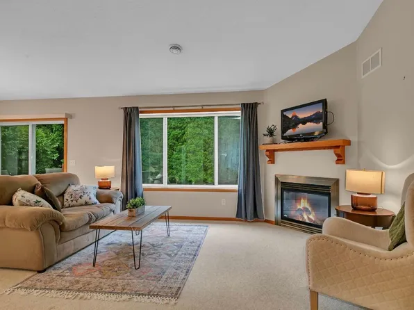 1004 Oak Pond Dr, Sartell, MN 56377