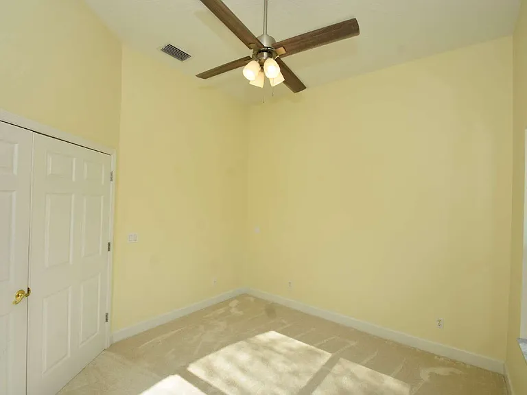 1216 Hampstead Ln — Photo 21