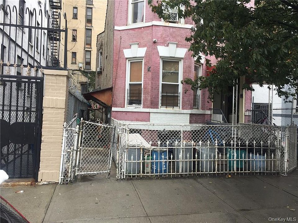 1st image of 881 Longfellow Avenue