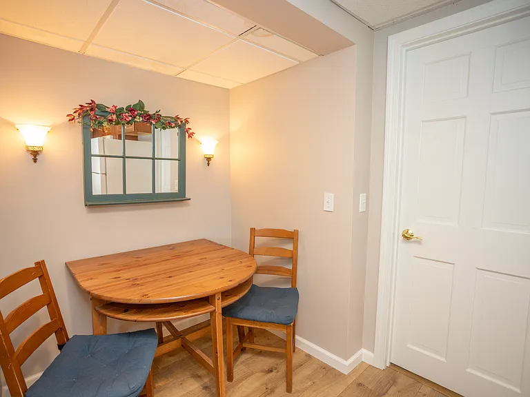 12 Ridgewood Dr — Photo 3