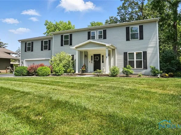 845 Oak Knoll Dr, Perrysburg, OH 43551