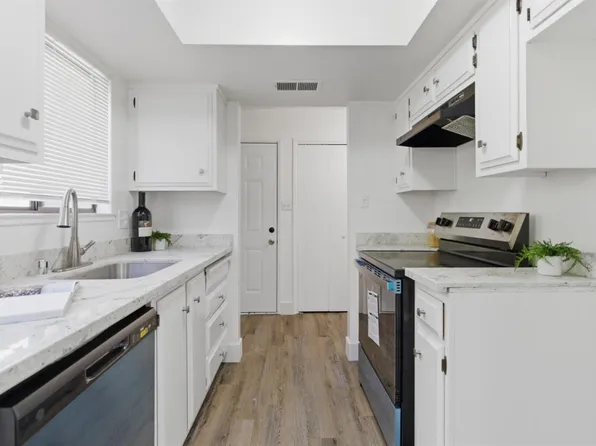 6823 Butler Ct, Stockton, CA 95219