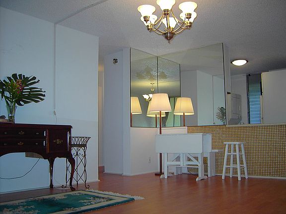 Always cool. Diffuse lights.