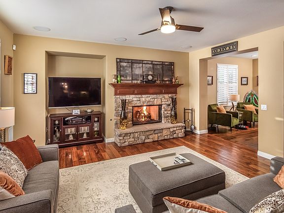 2nd image of 7785 Highwood Ave