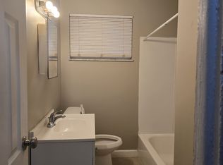 746 N Nelson Rd APT B, Columbus, OH 43219