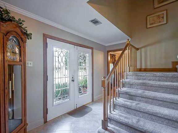 3rd image of 3517 Tolmas Dr