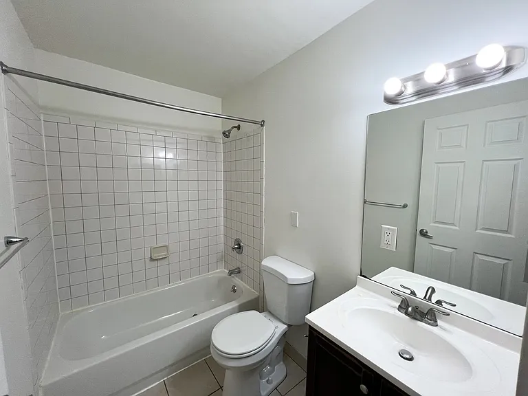 24-28 E 15th — Photo 19