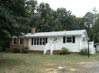 808 Creek Ridge Rd, Greensboro, NC 27406