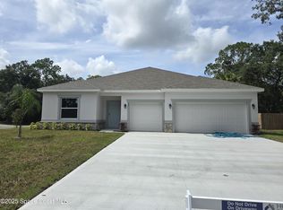 642 Fernandina St NW, Palm Bay, FL 32907