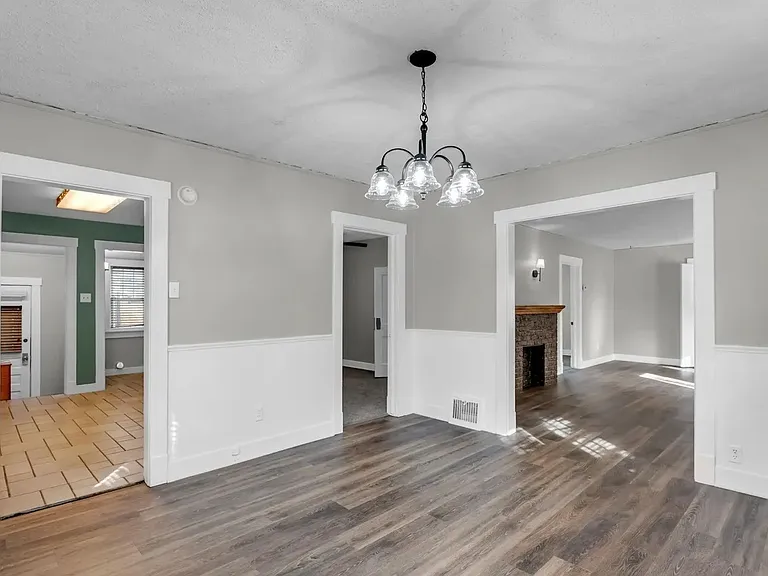 202 E 19th Ave — Photo 8