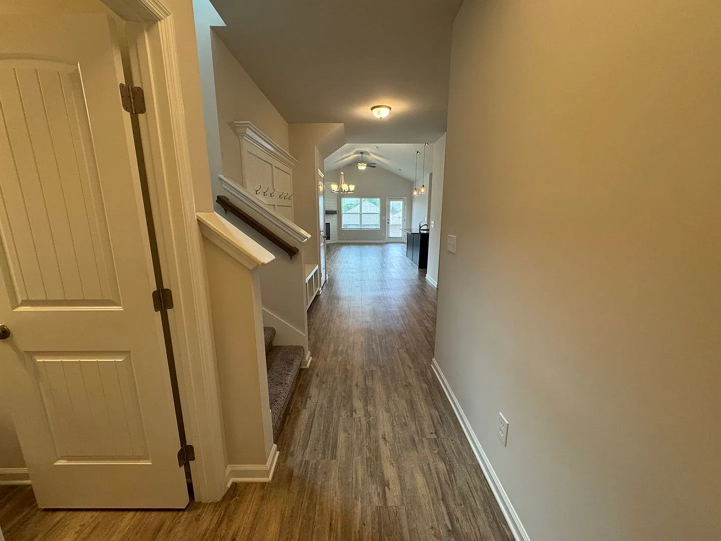 102 Daymark Drive — Photo 3