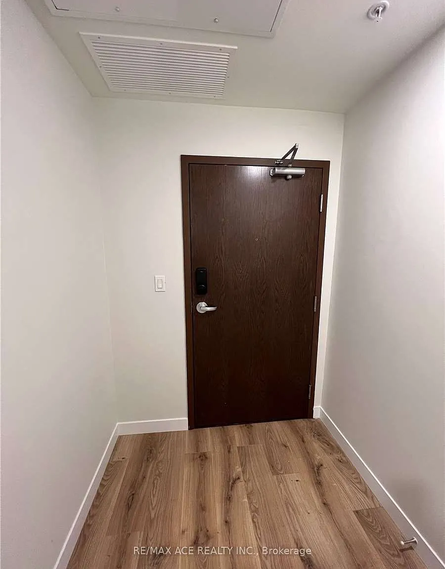 2 bed, $2,150 — Photo 4