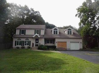 77 Vreeland Rd, West Milford, NJ 07480