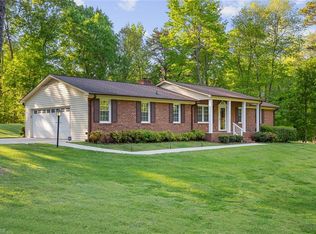 2013 Hunterwoods Dr, High Point, NC 27265