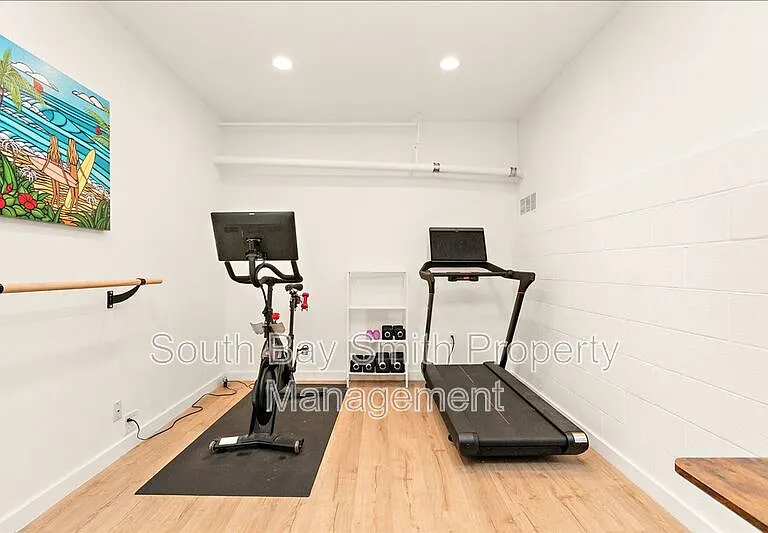 231 N Broadway #2 — Photo 30