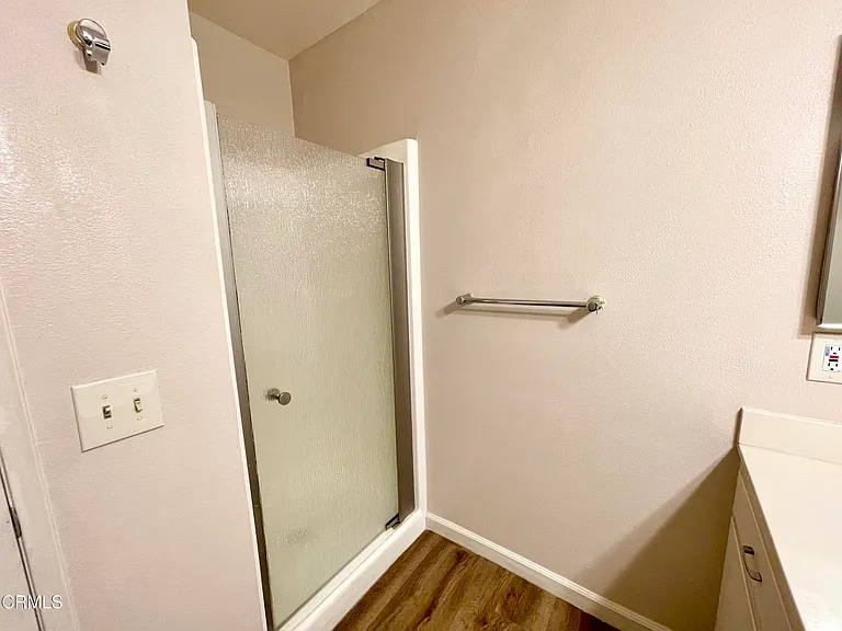 936 Belmont Ave — Photo 17
