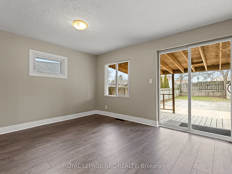 22 Denistoun St — Photo 23