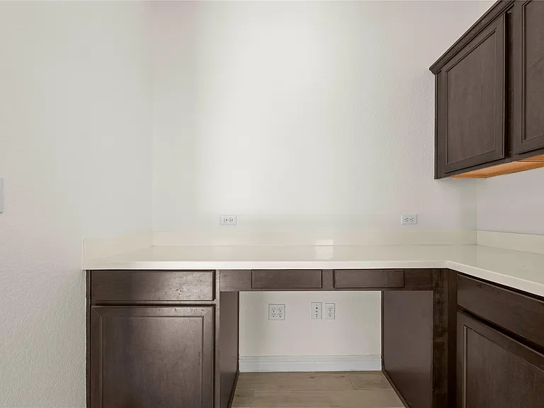 8011 Orizzonte St — Photo 11
