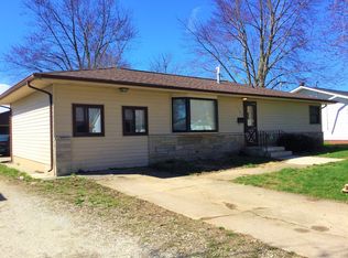 1156 Eastview Dr, Paxton, IL 60957