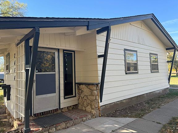 2nd image of 2654 SE 13th Ter
