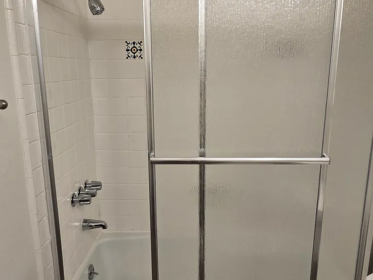 2440 Corinth Ave #101 — Photo 6