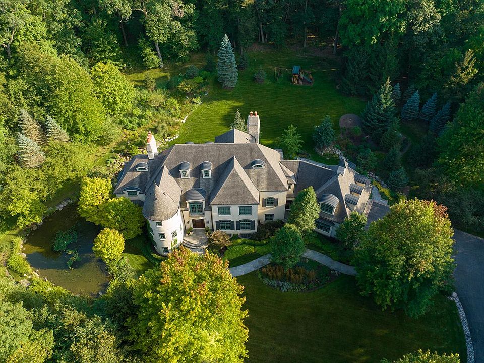 1081 S Lakeshore Dr, Fontana, WI 53125 MLS 1811743 Zillow