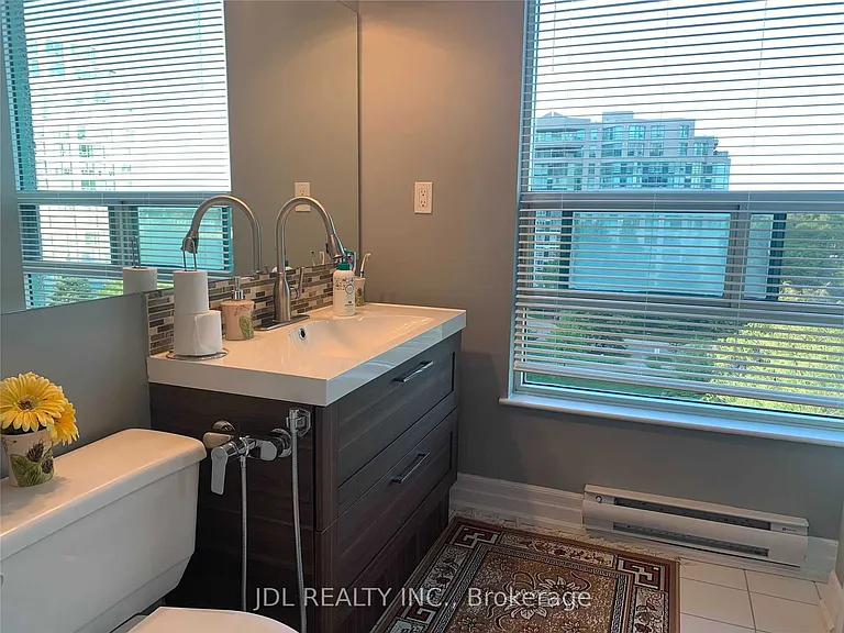 7805 Bayview Ave #811 — Photo 12