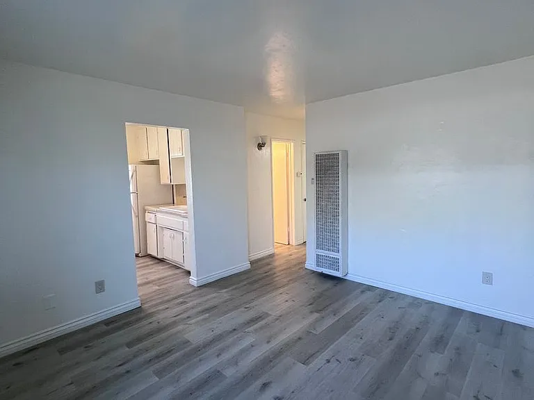 4178 Swift Ave #A — Photo 3