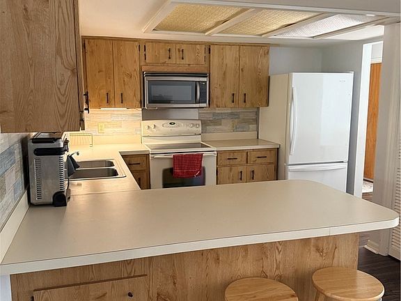 5th image of 6461 E Grayson St