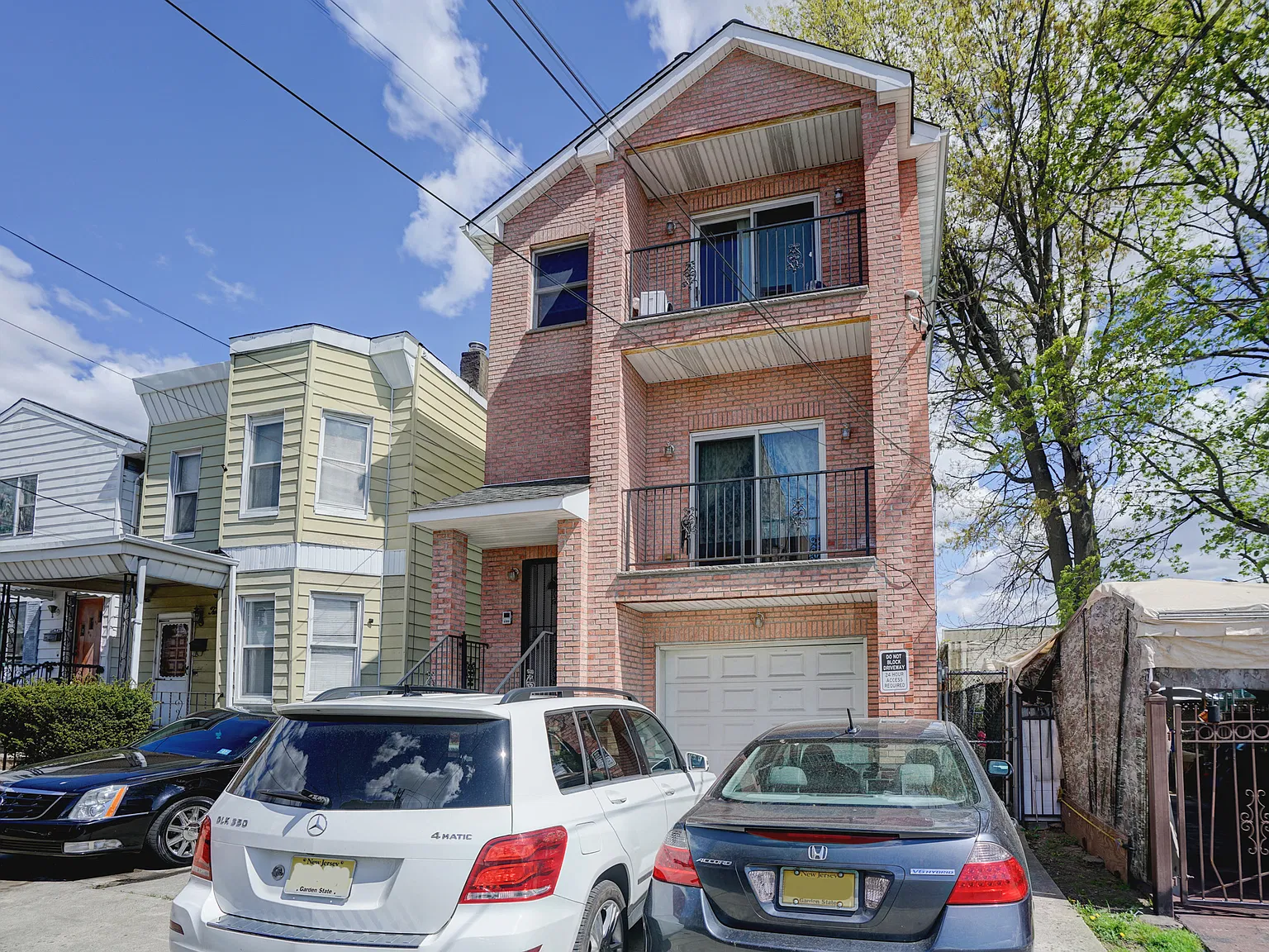 1 bed, 1200 sqft, $1,500 — Photo 1
