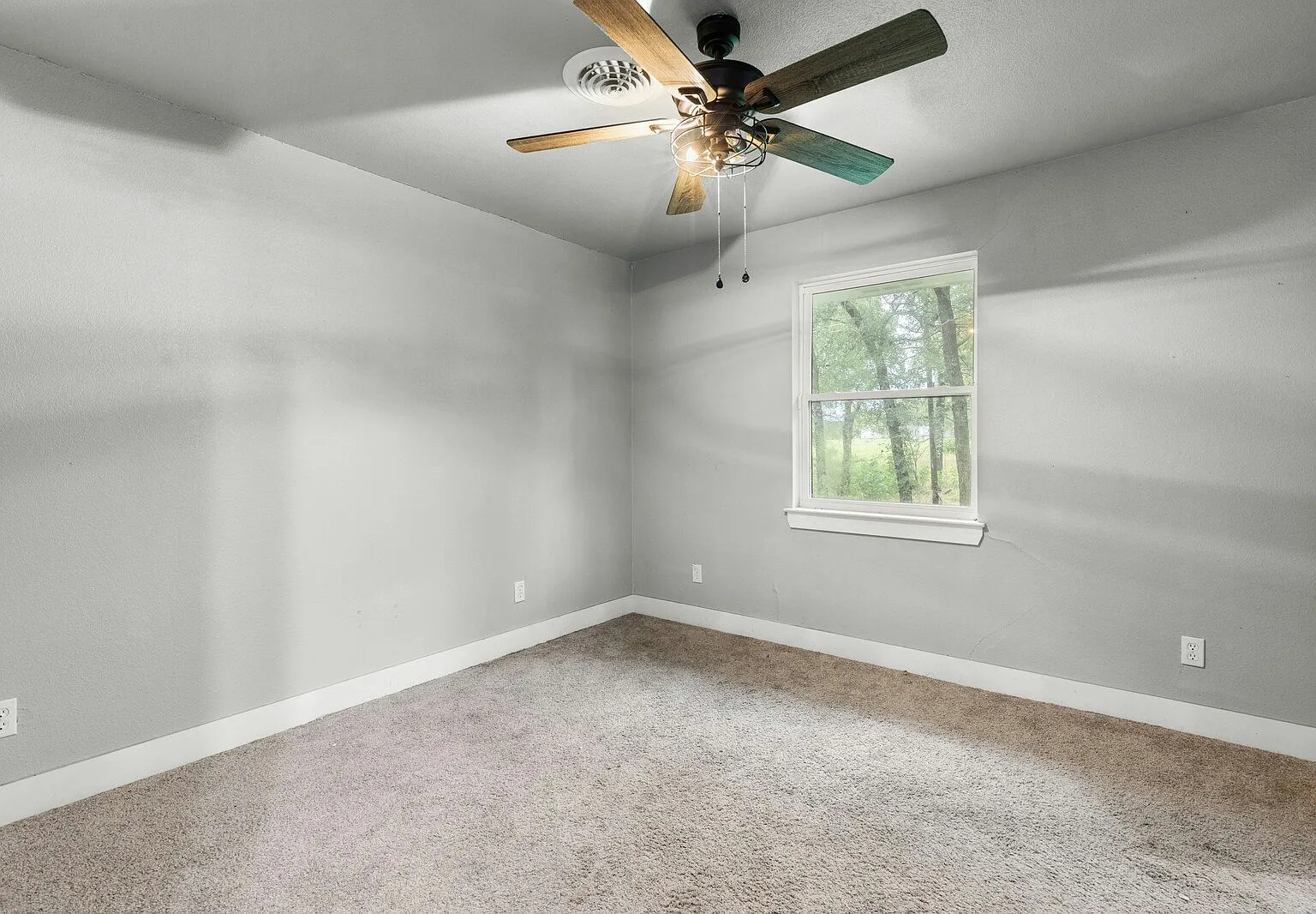 256 Candyce Drive, Unit 4 — Photo 3