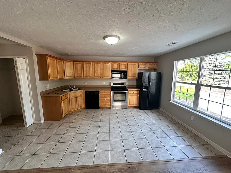 11511 Riverview Ct #4 — Photo 2