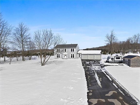 3rd image of 460 Gilbert Mills Rd