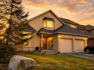 2330 Southcott Rd, Pickering, ON L1X2S9