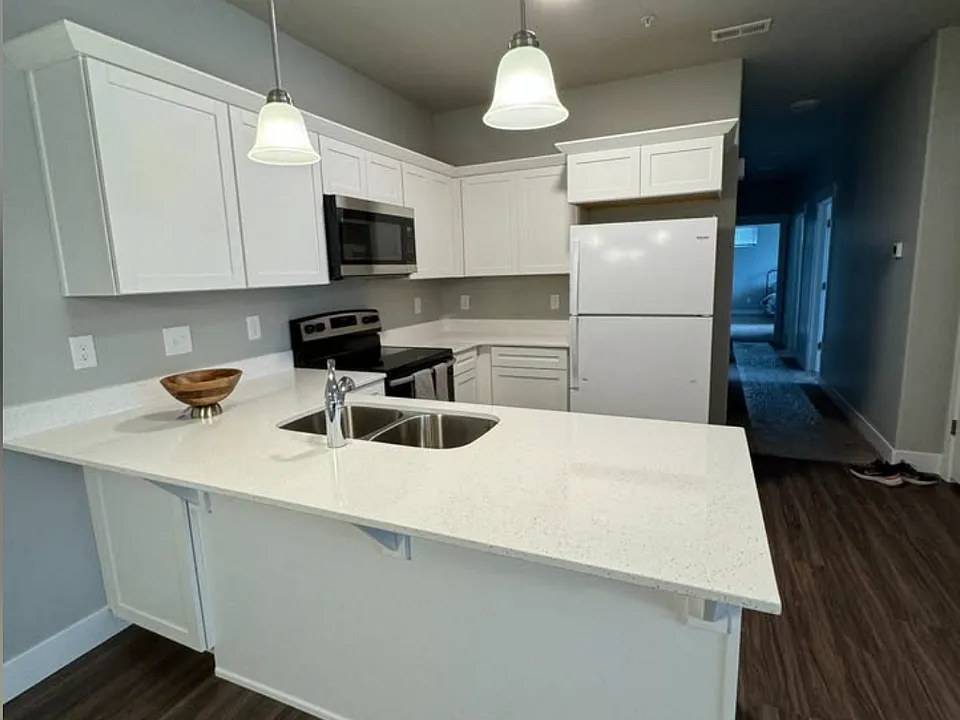1385 N 3830 W #203