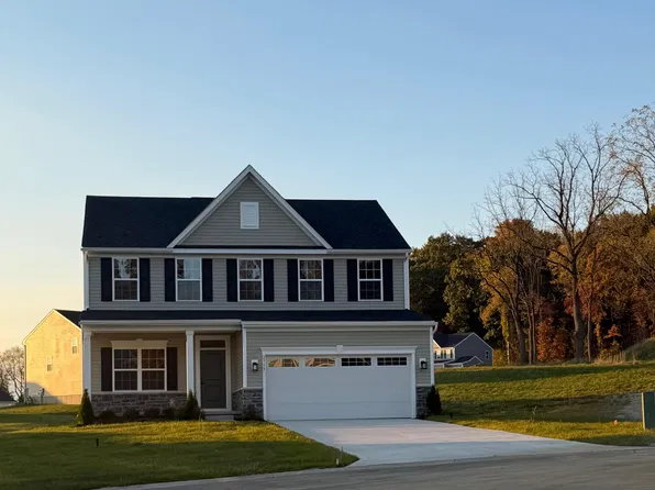 2759 Hanover Cir NW, Canton, OH 44708