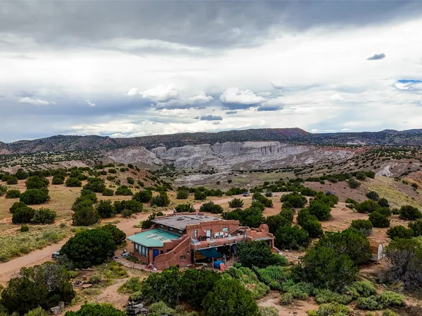 66 County Road 159, Abiquiu, NM 87510