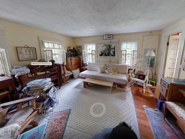 38 Gibson St #3B
