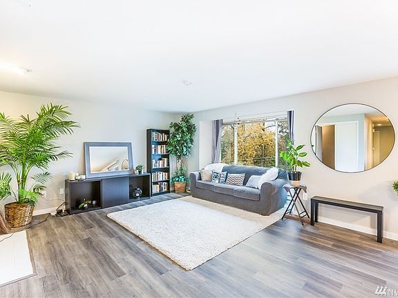 3rd image of 31507 106th Pl SE APT S205